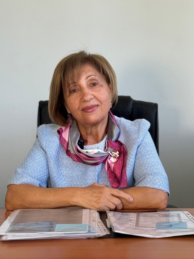 Լաուրա Մովսիսյան